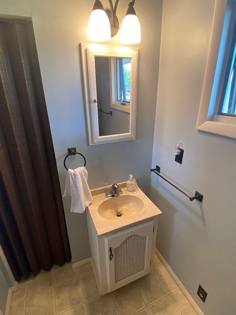 Furnished Finder property 421839_1 photo 15