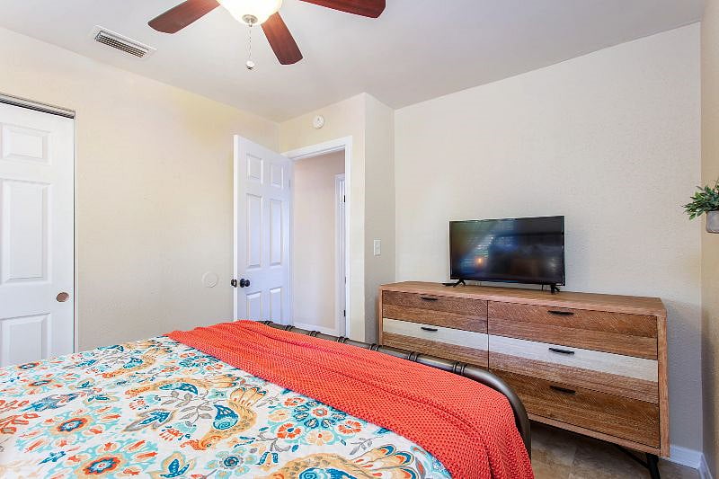 Furnished Finder property 421883_1 photo 12
