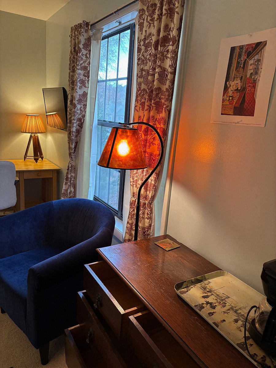 Furnished Finder property 421908_1 photo 3
