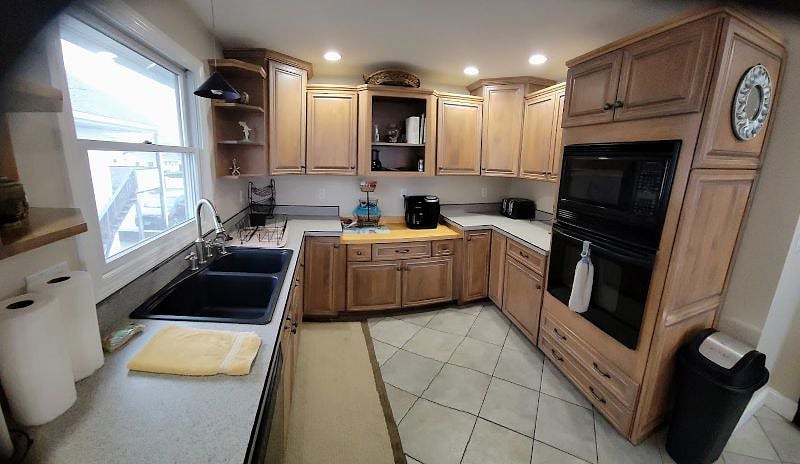 Full sized Kitchen