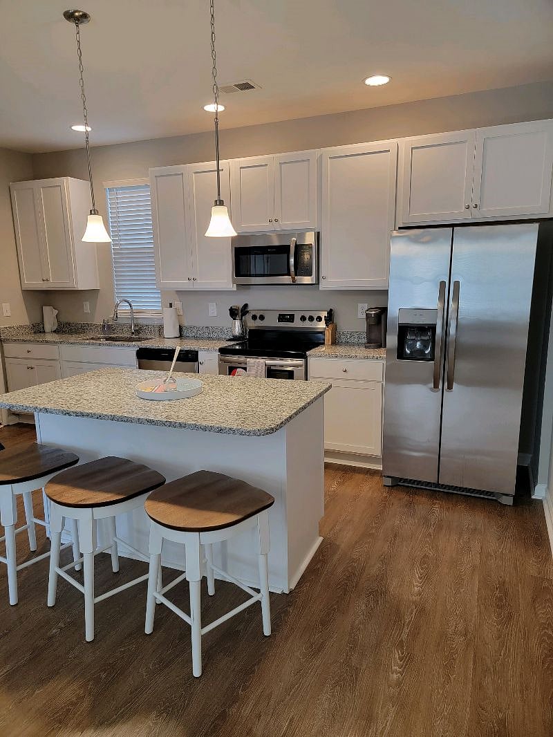 Well-appointed MODERN kitchen for those stay at home meals. Fully stocked with dishware, utensils/cutlery, pots and pans, Keurig, etc.