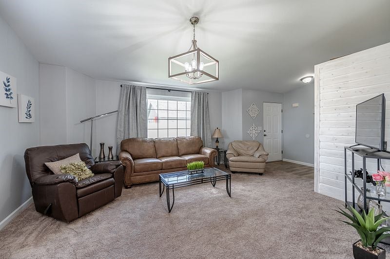 Furnished Finder property 422027_1 photo 9