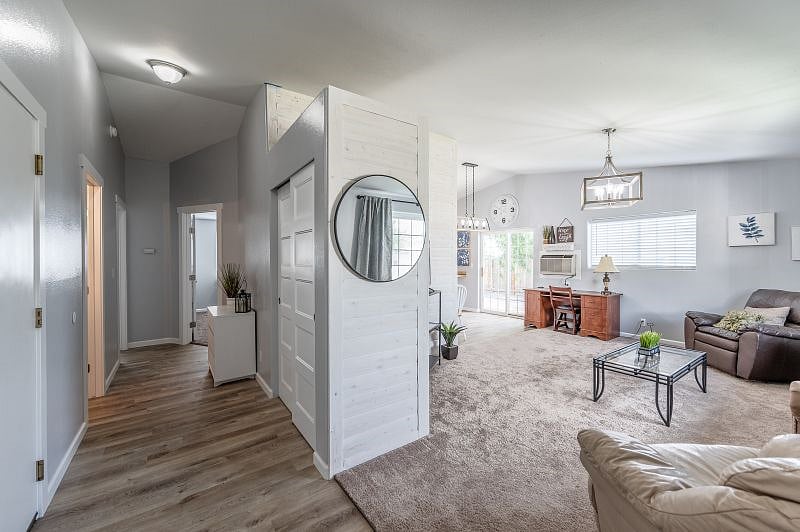 Furnished Finder property 422027_1 photo 15