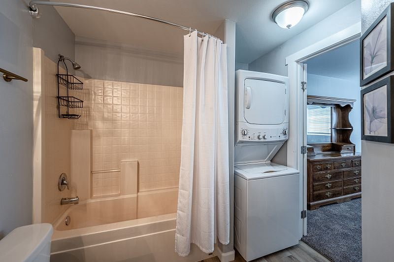 Furnished Finder property 422027_1 photo 16