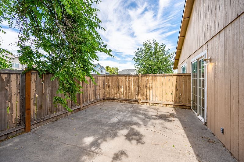 Furnished Finder property 422027_1 photo 23