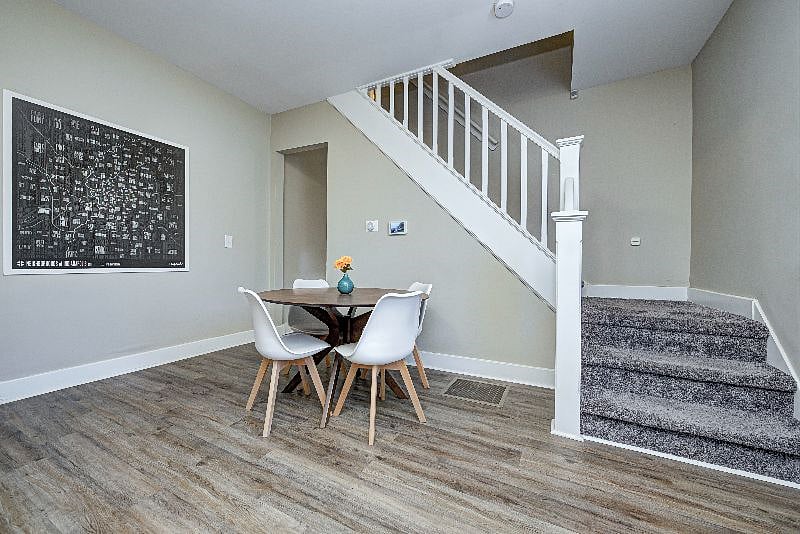 Furnished Finder property 422035_1 photo 3