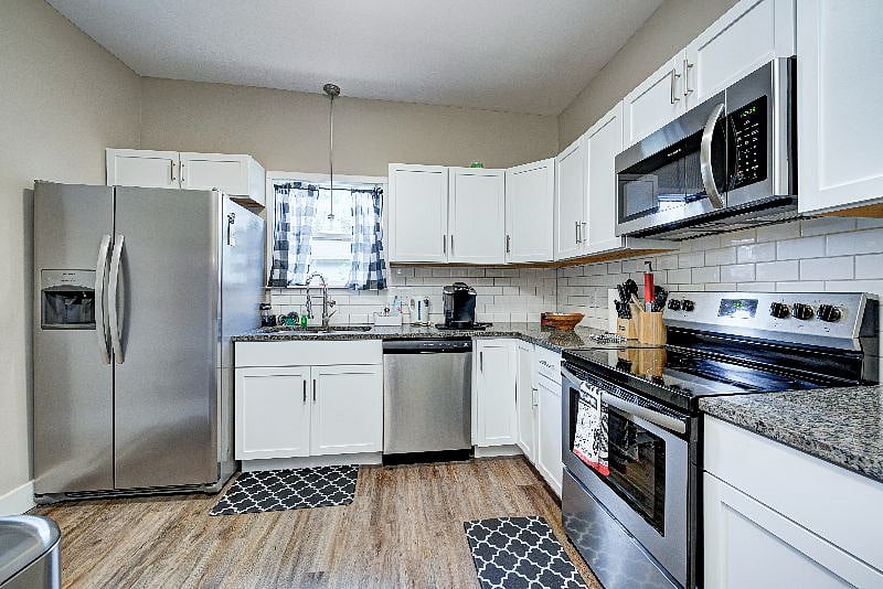 Fully stocked kitchen with supplies to cook during your stay