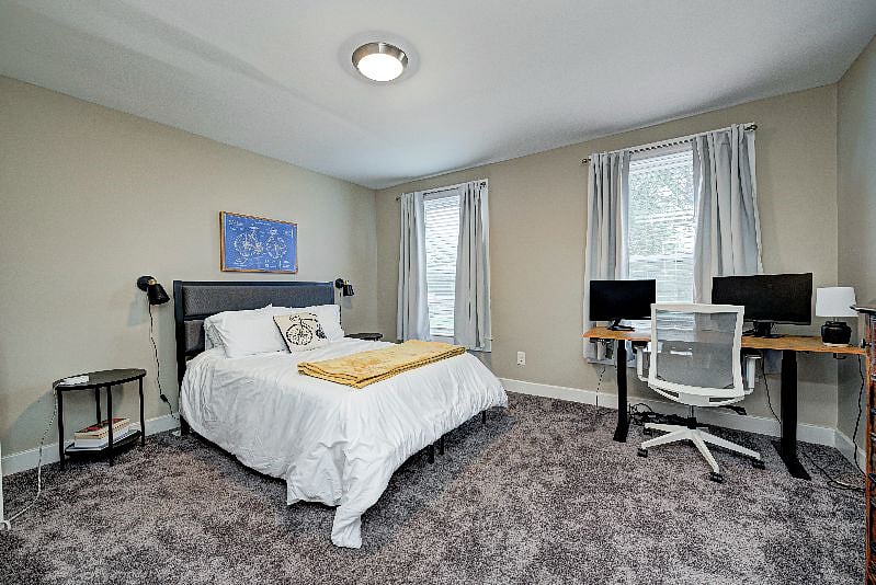 King bed and workstation. 