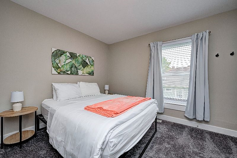 Furnished Finder property 422035_1 photo 10