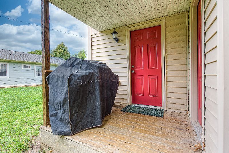 Furnished Finder property 422035_1 photo 13