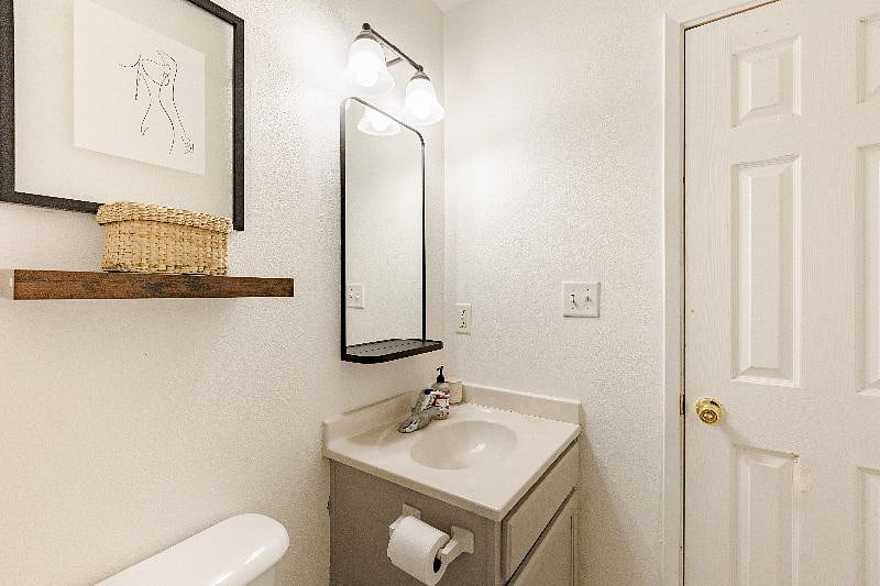 Furnished Finder property 422064_1 photo 4