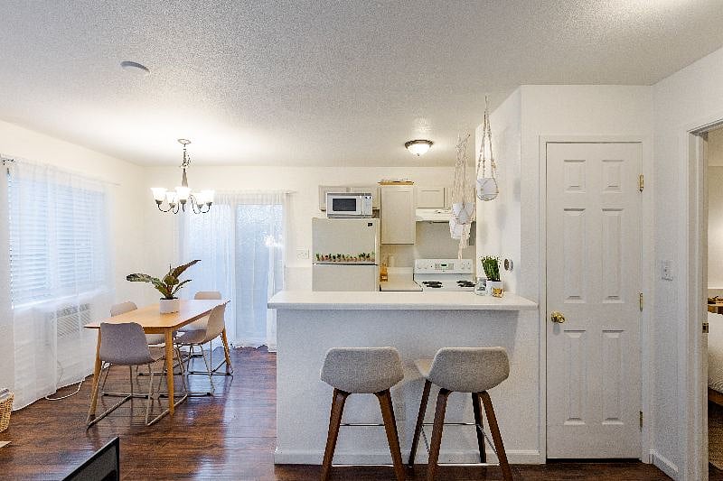 Furnished Finder property 422064_1 photo 7