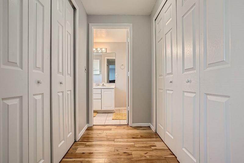 Furnished Finder property 422102_1 photo 13