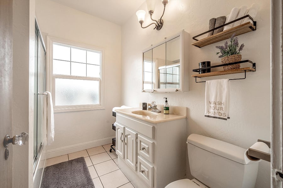 Furnished Finder property 422117_1 photo 7