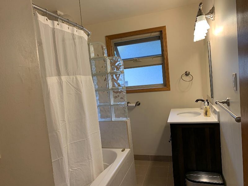 Furnished Finder property 422118_1 photo 9