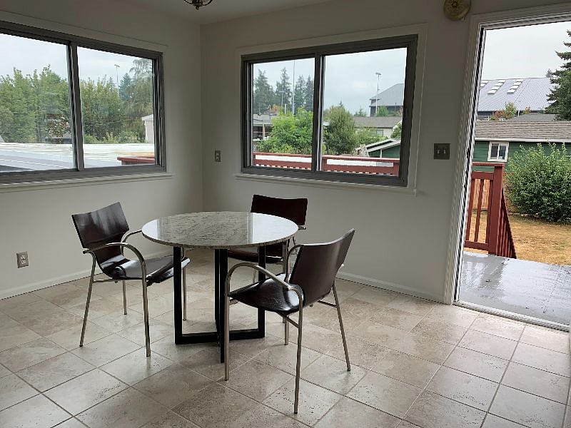 Furnished Finder property 422126_1 photo 9