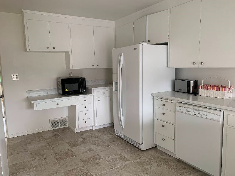 Furnished Finder property 422126_1 photo 7