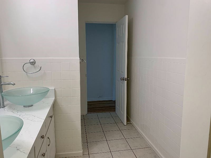 Furnished Finder property 422126_1 photo 10