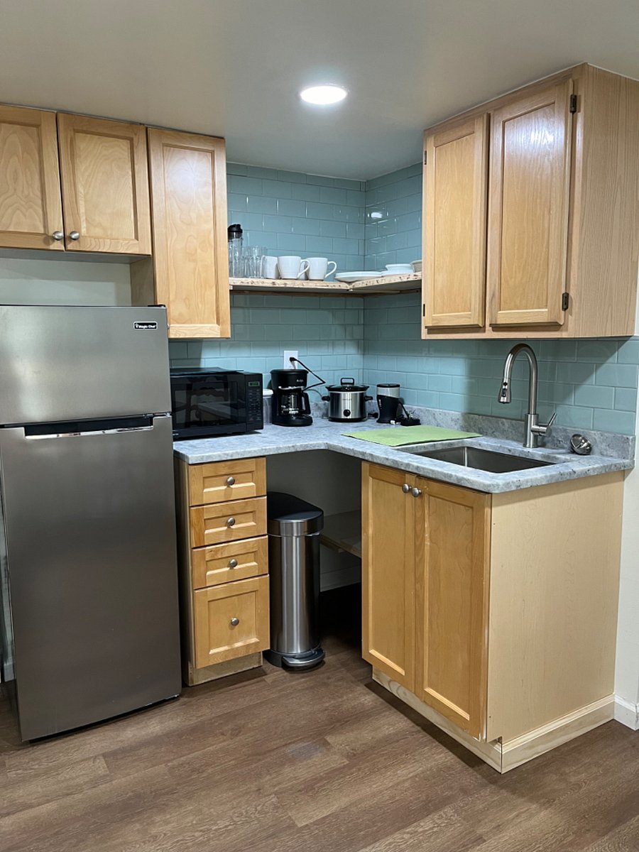 Furnished Finder property 422168_2 photo 4