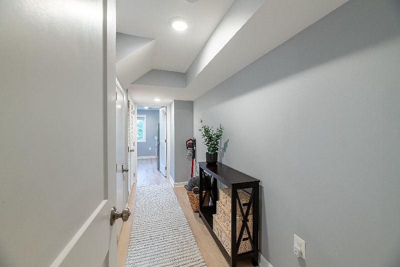 Furnished Finder property 422222_1 photo 12