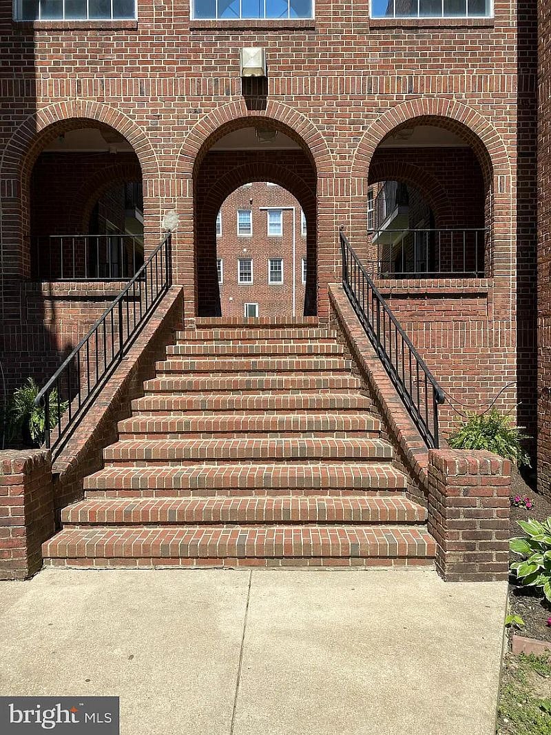 Furnished Finder property 422236_1 photo 18