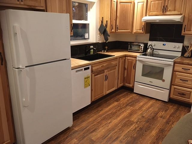 Furnished Finder property 422257_1 photo 6