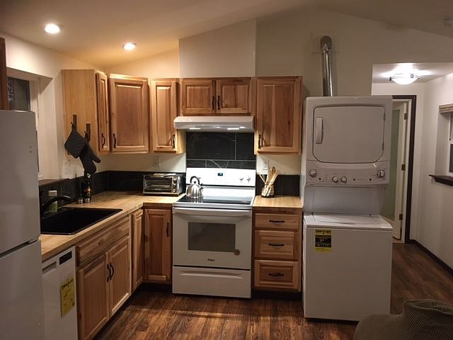 Furnished Finder property 422257_1 photo 7