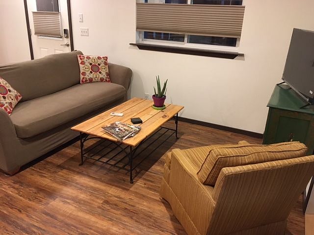 Furnished Finder property 422257_1 photo 9