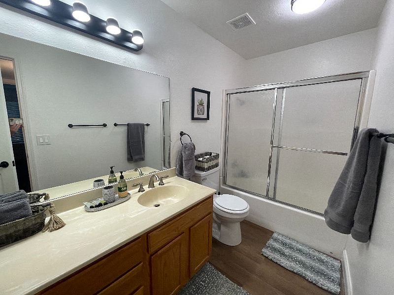 Furnished Finder property 422261_1 photo 14