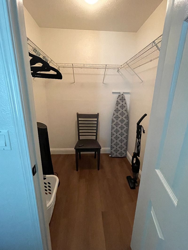 Furnished Finder property 422261_1 photo 11