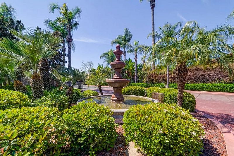 Furnished Finder property 422261_1 photo 21