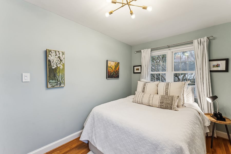 2nd queen bedroom + office