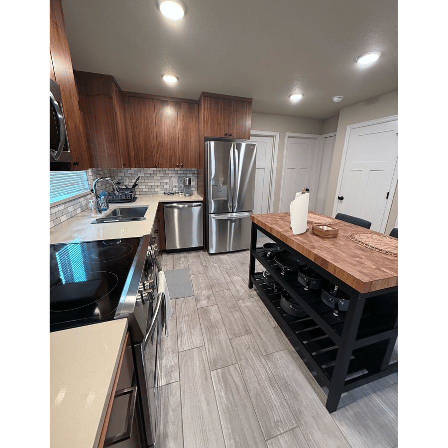 Kitchen - ( Fridge, microwave, dishwasher, cookpot, rice cooker, Keurig,electric kettle, toaster)