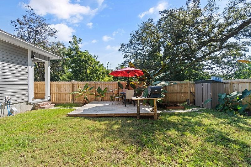 Furnished Finder property 422303_1 photo 24