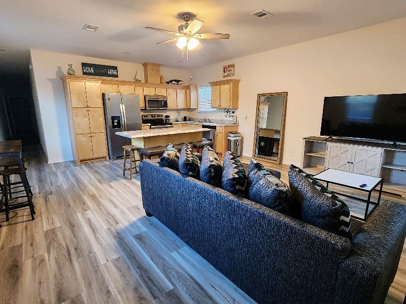 Furnished Finder property 422303_1 photo 14