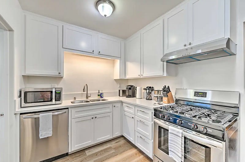 Furnished Finder property 422348_1 photo 3