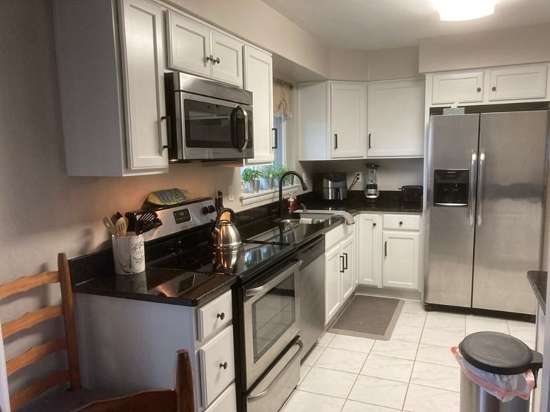 Furnished Finder property 422349_1 photo 10