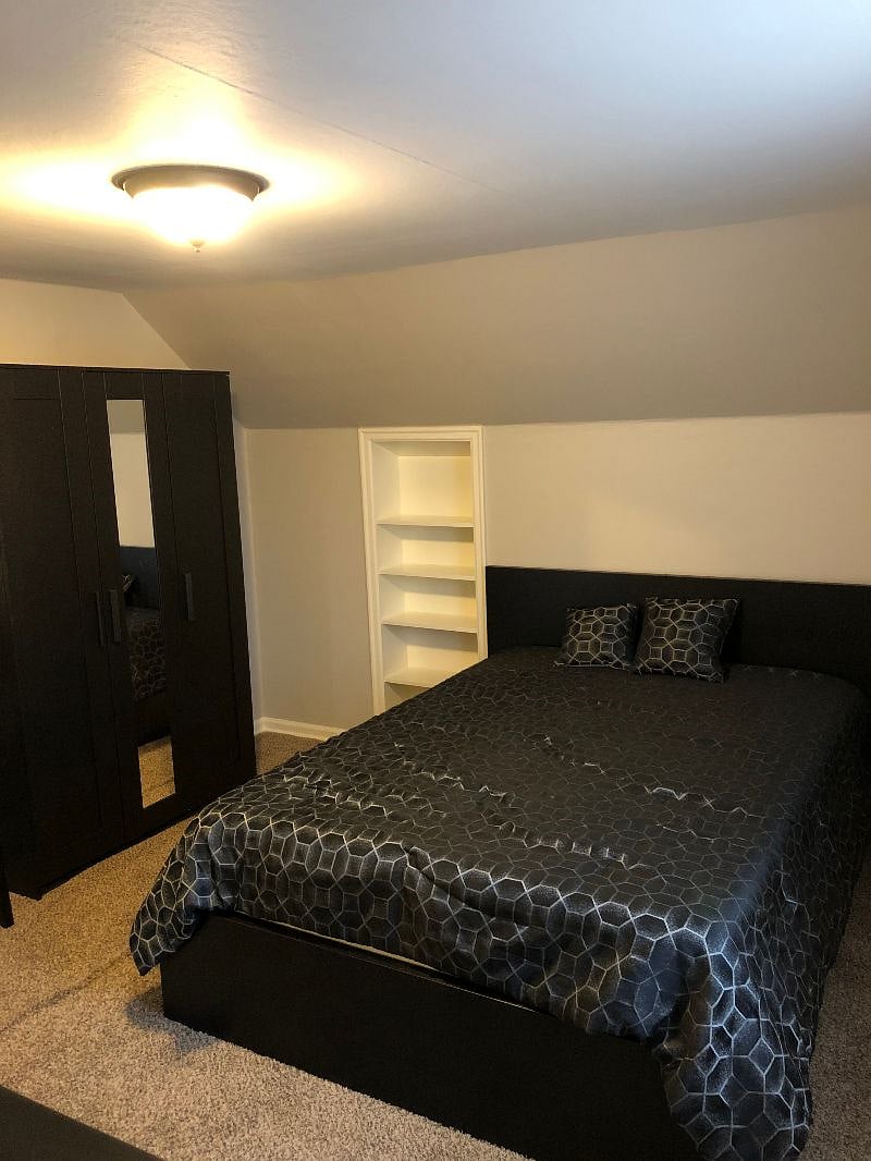 New memory foam mattress with under bed drawer storage.  Builtin storage, wardrobe and mirror 