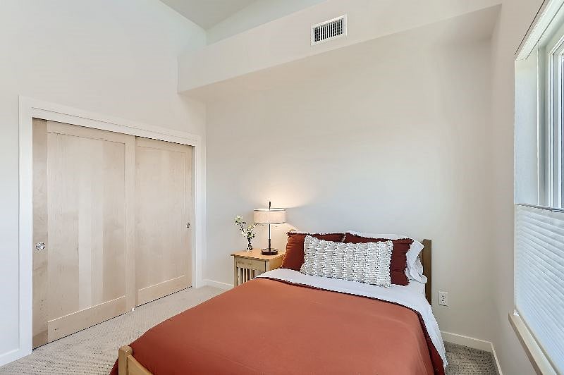 Furnished Finder property 422396_1 photo 8