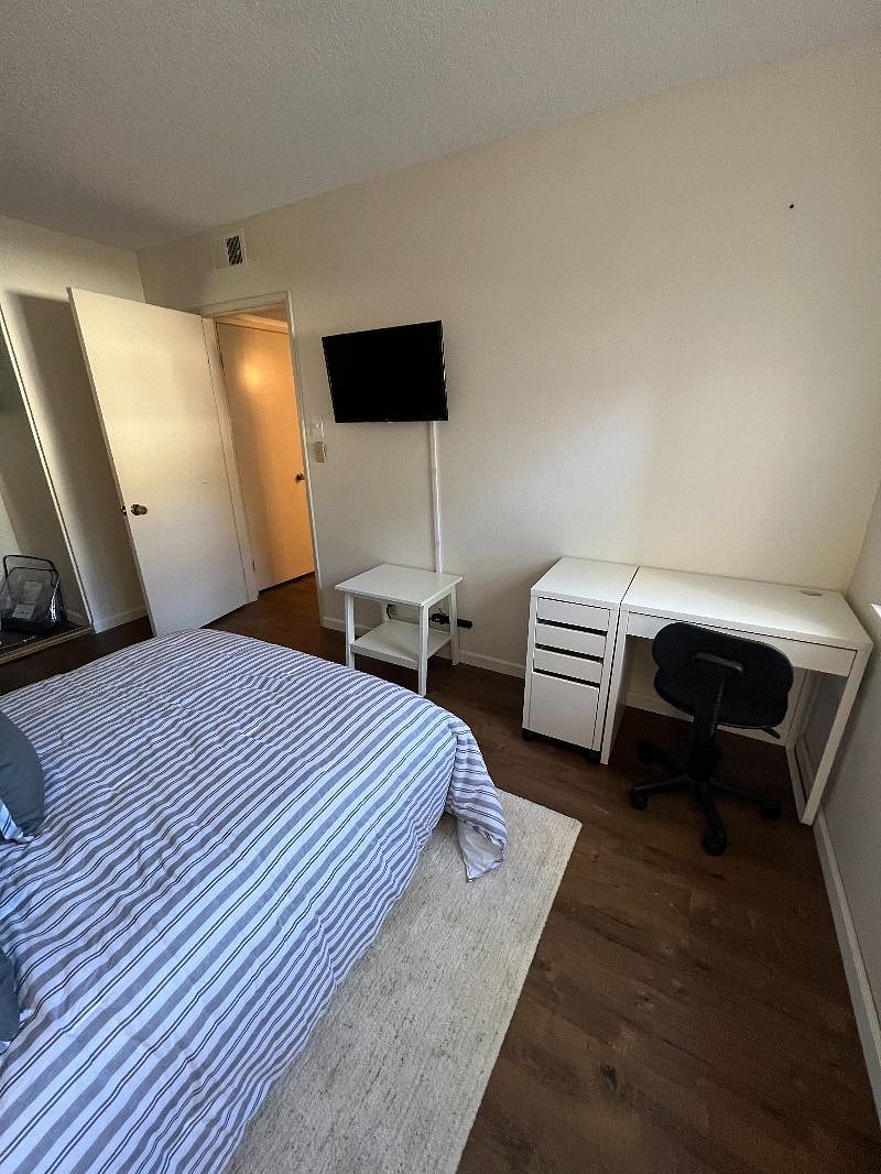 Furnished Finder property 422403_1 photo 11
