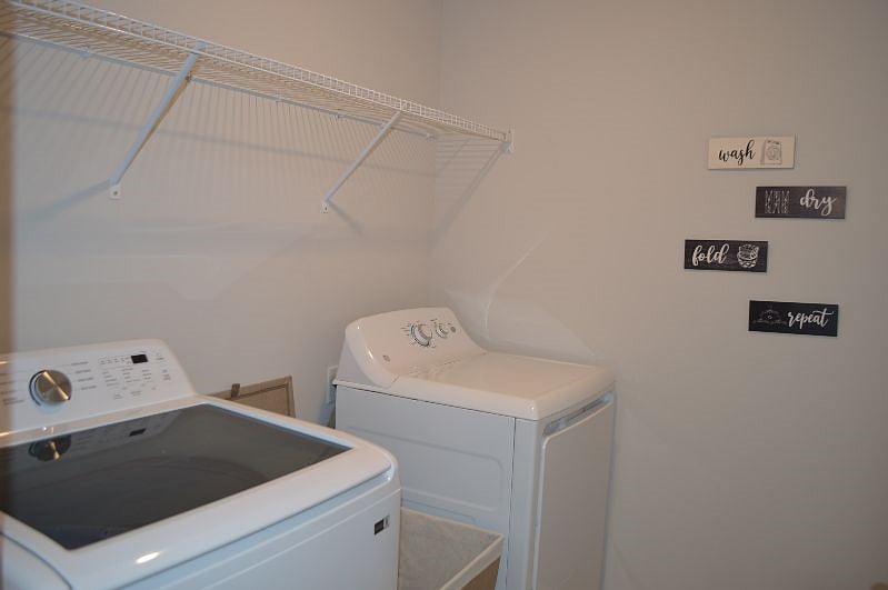 Furnished Finder property 422418_1 photo 26