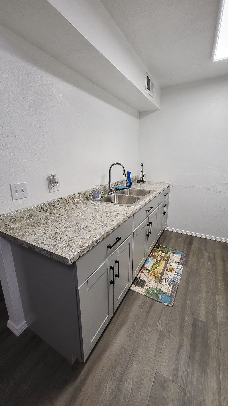 Furnished Finder property 422436_1 photo 4