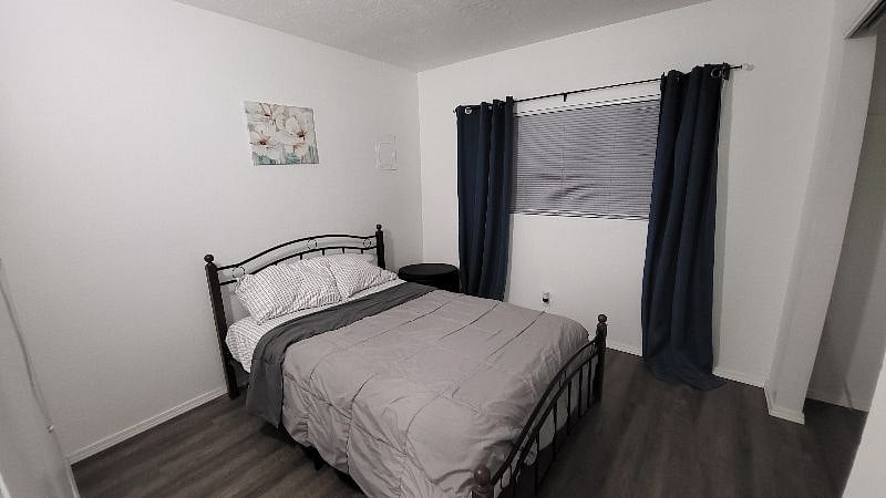 Furnished Finder property 422436_1 photo 8