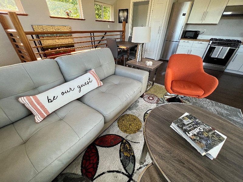 Furnished Finder property 422438_1 photo 4