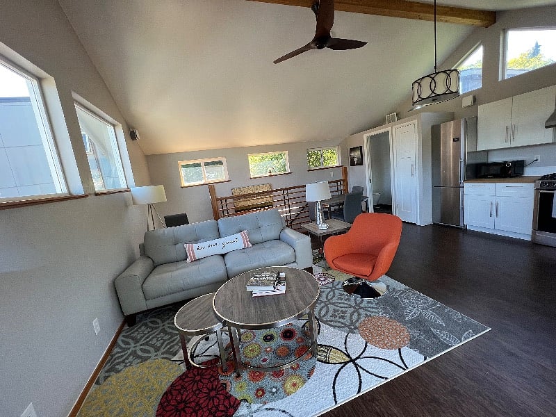 Furnished Finder property 422438_1 photo 10