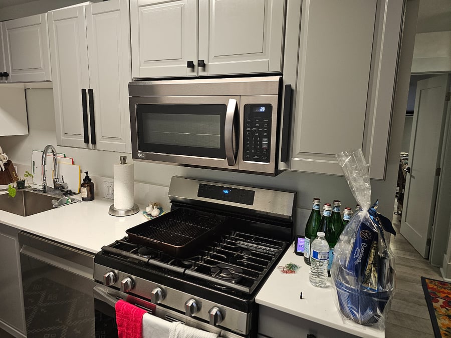Furnished Finder property 422439_3 photo 6