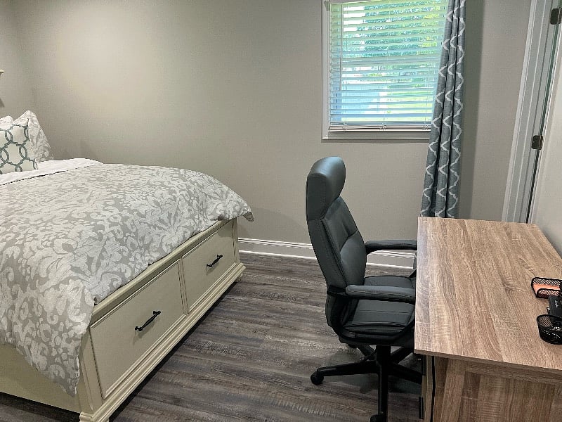 Master Bedroom Workstation & Chair. We provide starter assorted office supplies.
