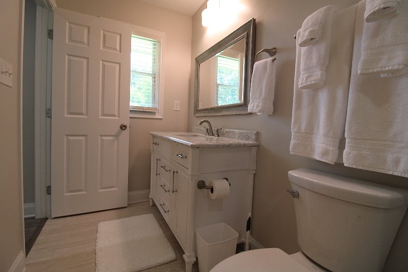 Master Bedroom ensuite Full Bathroom