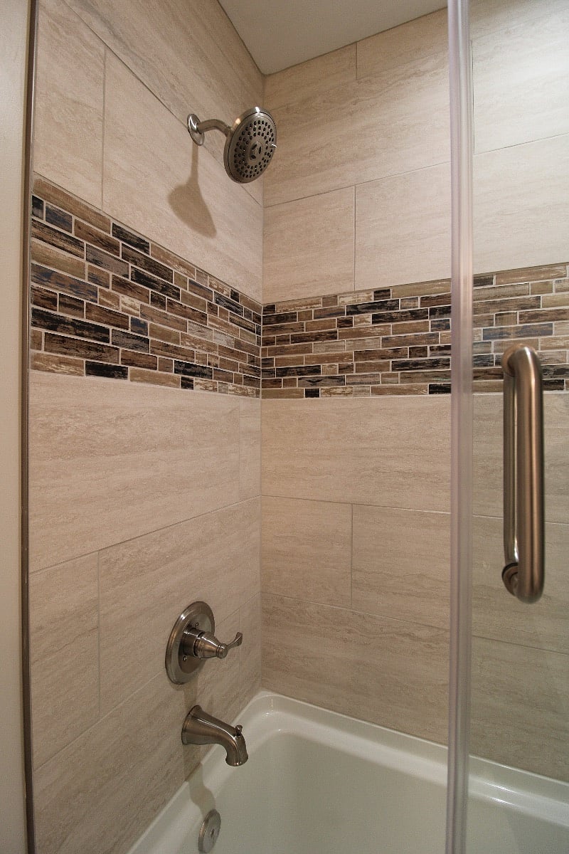 Beautiful tile in Hall Bathroom