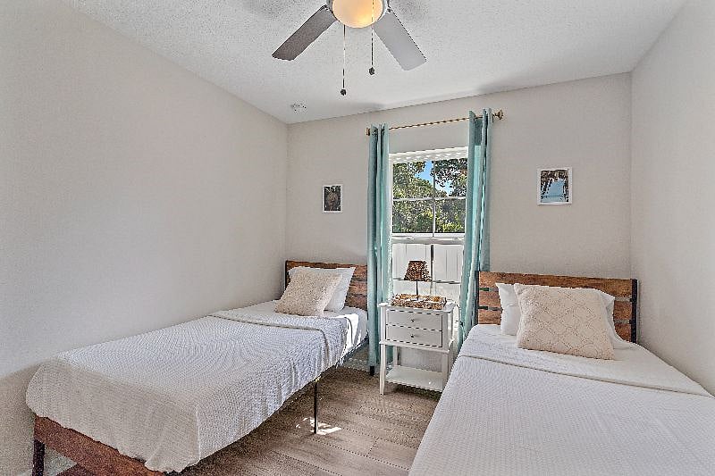 Furnished Finder property 422492_1 photo 15